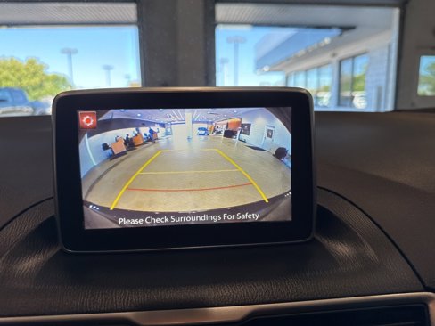Used 2016 MAZDA MAZDA3 i Grand Touring image 34