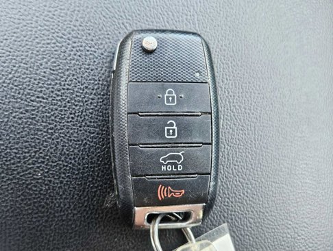 Used 2020 Kia Sorento AWD V6 image 25