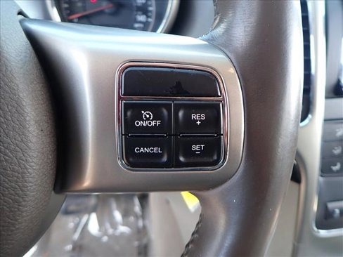 Used 2012 Jeep Grand Cherokee Laredo image 14