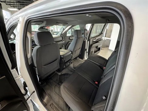 Used 2024 Chevrolet Silverado 1500 LT image 18
