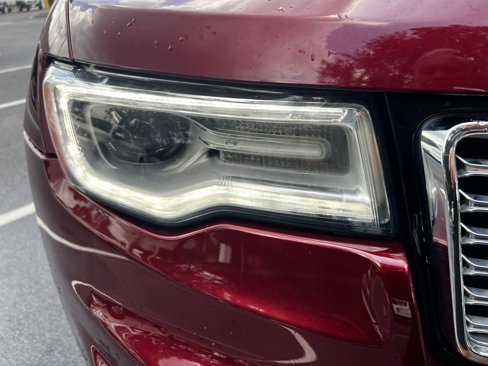Used 2018 Jeep Grand Cherokee Overland w/ Trailer Tow Group IV image 12