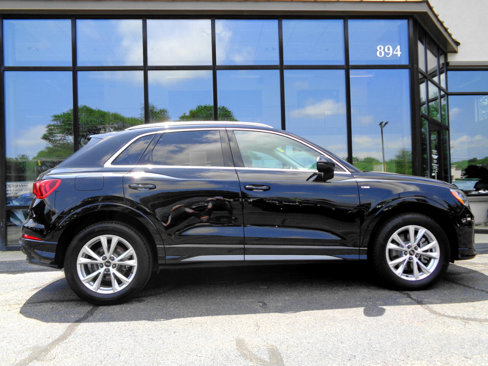 Used 2022 Audi Q3 2.0T Premium w/ Convenience Package image 4