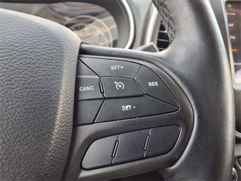 Used 2019 Jeep Cherokee Trailhawk w/ Cold Weather Group image 25