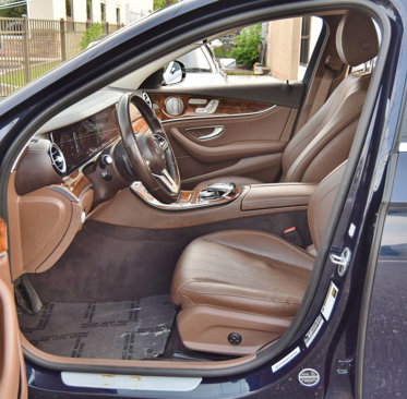 Used 2020 Mercedes-Benz E 350 4MATIC Sedan w/ Premium Package image 24