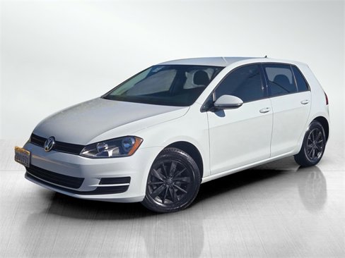 Used 2017 Volkswagen Golf S image 8