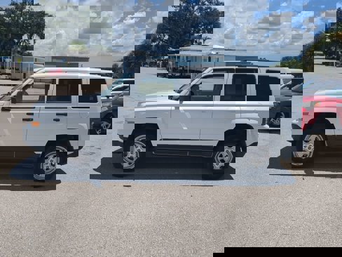 Used 2014 Jeep Patriot Sport image 7