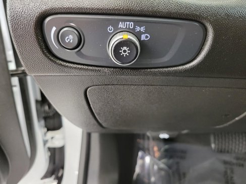 Used 2024 Chevrolet Malibu LT image 11
