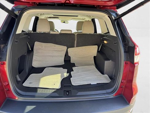 Used 2016 Ford Escape SE w/ SE Chrome Package image 8