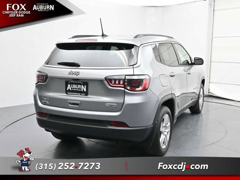 Used 2022 Jeep Compass Latitude w/ Convenience Group image 4