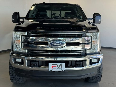 Used 2017 Ford F350 Lariat w/ Camper Package image 3