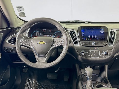 Used 2021 Chevrolet Malibu LT image 13