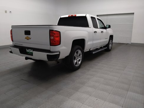 Used 2017 Chevrolet Silverado 1500 Custom w/ Custom Convenience Package image 9
