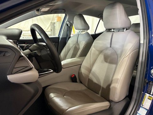 Certified 2023 Toyota Camry XLE image 3