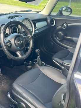 Used 2013 MINI Cooper Hardtop image 9