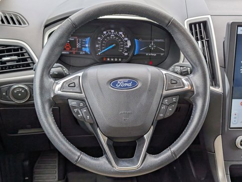 Used 2021 Ford Edge SEL w/ Convenience Package image 11