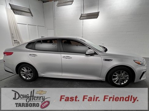 Used 2019 Kia Optima LX image 7