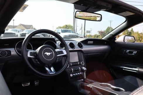 Used 2019 Ford Mustang Premium image 26