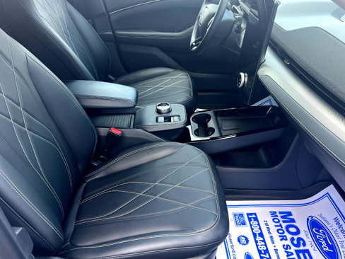 Used 2023 Ford Mustang Mach-E Select image 18