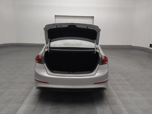 Used 2017 Hyundai Elantra SE image 29