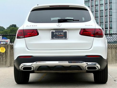 Used 2021 Mercedes-Benz GLC 300 4MATIC image 5
