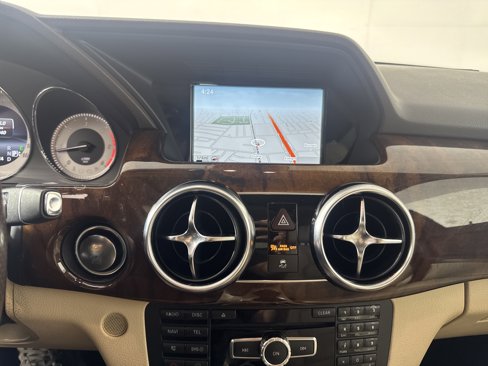 Used 2015 Mercedes-Benz GLK 250 BlueTEC 4MATIC image 34