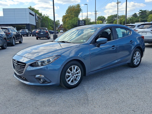 Used 2015 MAZDA MAZDA3 i Touring w/ Technology Package image 3