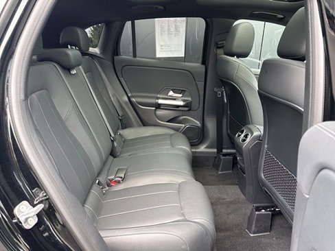 Used 2025 Mercedes-Benz GLA 250 4MATIC image 32