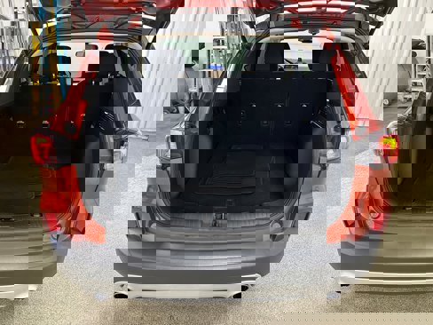Used 2020 Ford Escape SE image 26