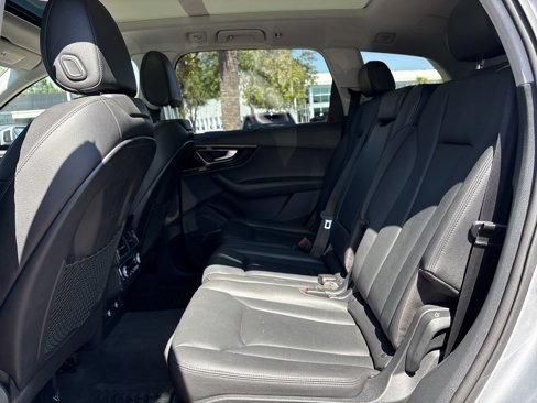 Used 2019 Audi Q7 3.0T Prestige w/ Prestige Package image 31