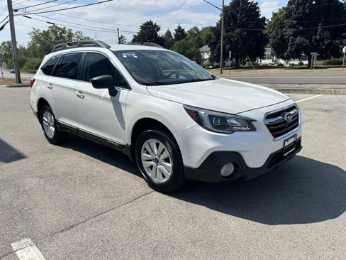 Used 2018 Subaru Outback 2.5i Premium image 8
