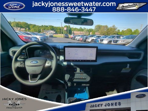 New 2025 Ford Maverick XLT image 13
