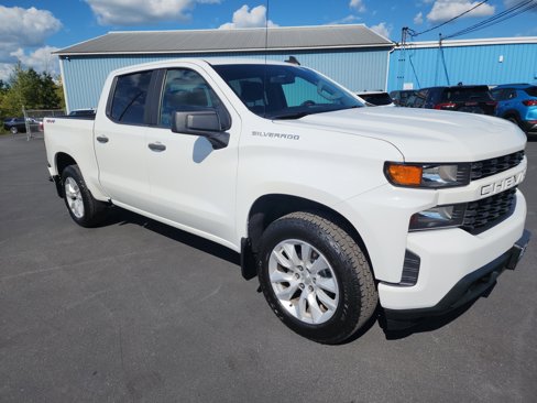 Certified 2020 Chevrolet Silverado 1500 Custom w/ Custom Value Package image 2