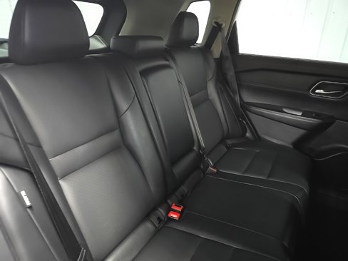 Used 2021 Nissan Rogue SV w/ Premium Package image 17
