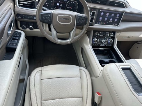 Used 2021 GMC Yukon Denali w/ Denali Premium Package image 33