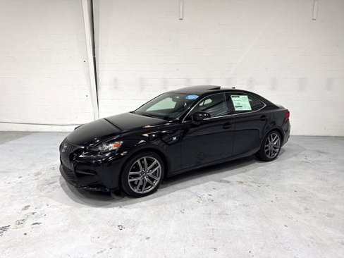 Used 2016 Lexus IS 200t image 17