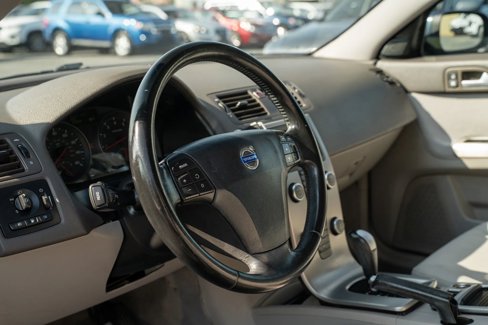Used 2010 Volvo V50 2.4i image 14
