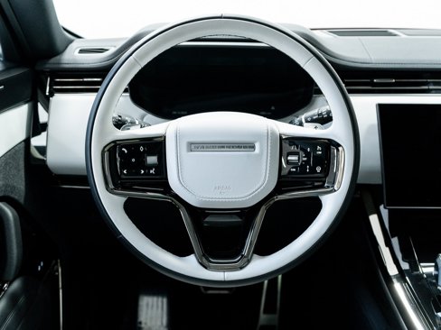 Used 2025 Land Rover Range Rover Sport Dynamic SE image 31