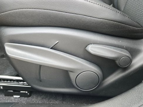 New 2025 Jeep Compass Latitude image 23