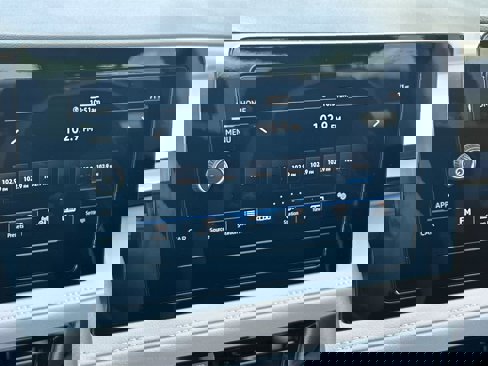 New 2025 Volkswagen Taos S image 22