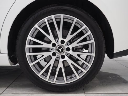 Used 2025 Mercedes-Benz CLA 250 image 40