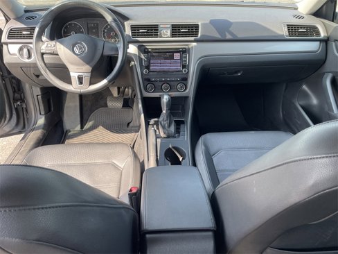 Used 2015 Volkswagen Passat 1.8T image 24