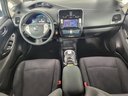 Used 2015 Nissan Leaf SV image 20