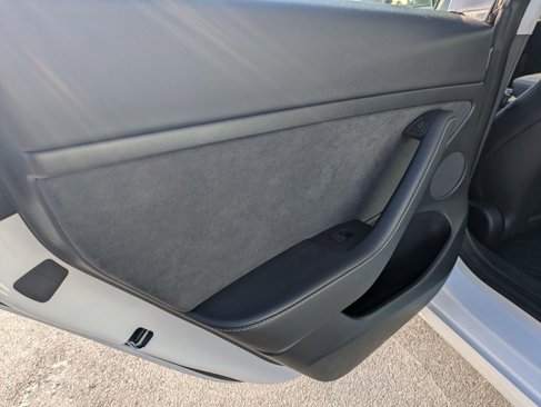 Used 2023 Tesla Model 3 Standard Range image 24