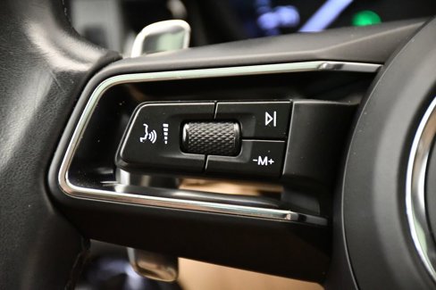 Certified 2023 Porsche Macan image 29