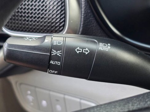 Used 2023 Kia Soul LX image 32