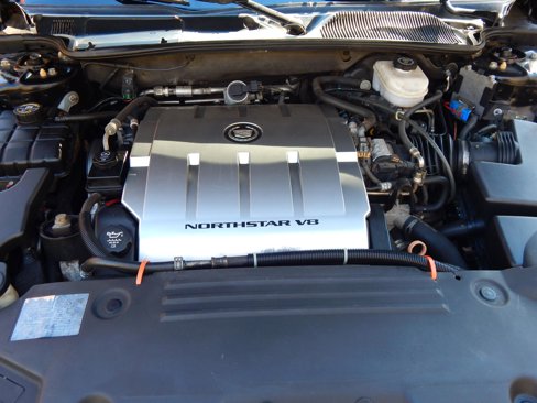 Used 2011 Cadillac DTS Limousine image 28