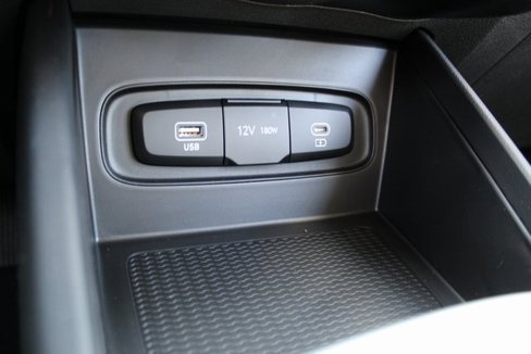 New 2025 Hyundai Venue SEL image 27