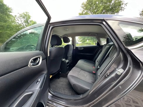 Used 2015 Nissan Sentra SV image 12