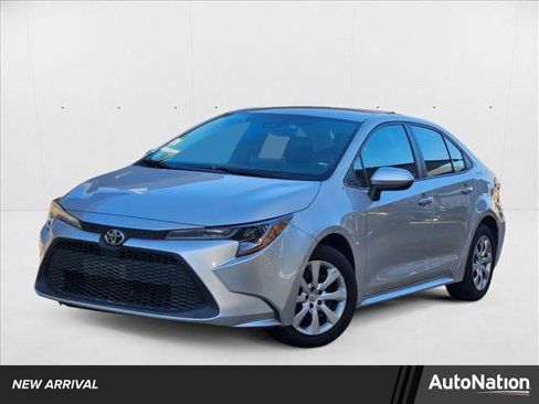 Used 2021 Toyota Corolla LE image 1