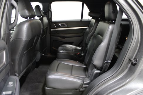 Used 2019 Ford Explorer XLT w/ Equipment Group 202A image 25